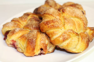 Булочки из слоеного теста Булочки из слоеного теста