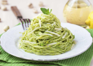 Итальянский рецепт с соусом из зеленого горошка