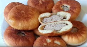 «Домашние беляши» – жареные пирожки с мясом на кефире