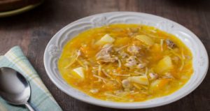 Куриный суп с вермишелью и картошкой - прозрачный