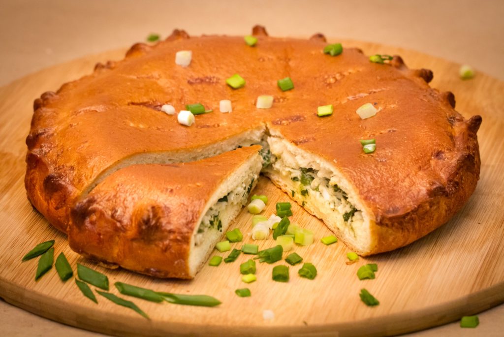 Пирожки с яйцом и луком в духовке пошаговый рецепт с фото из дрожжевого