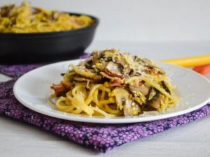 Спагетти карбонара с грибами