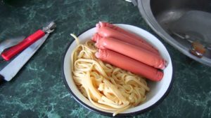 Спагетти с сосисками – основные принципы приготовления